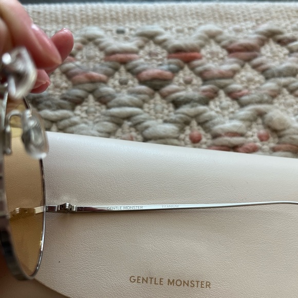 Gentle Monster Sunglasses - Picture 4 of 4